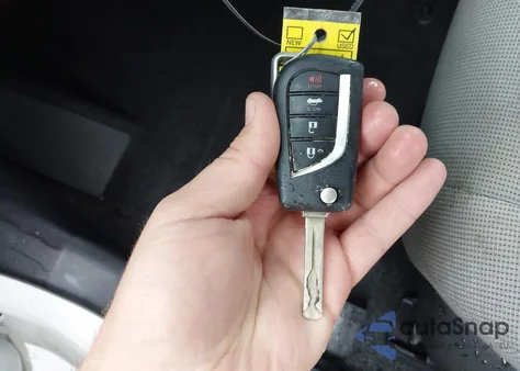 2021 Toyota Corolla Le z USA, uszkodzony, nr VIN 5YFEPMAE9MP270195